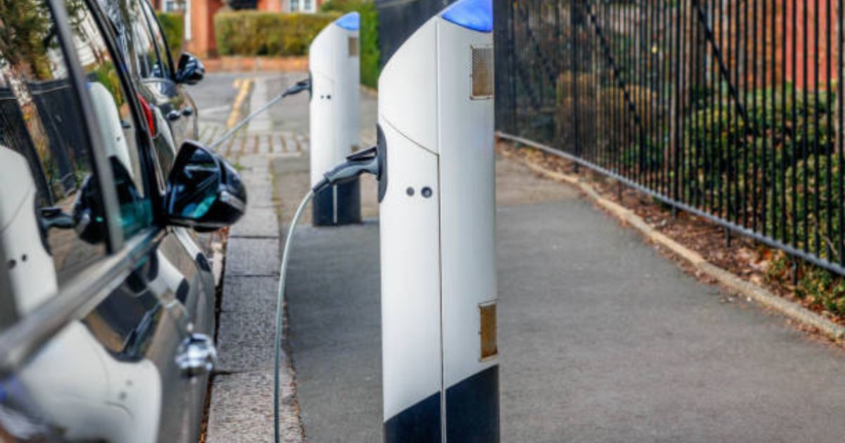 Clippercreek Electric Vehicle Charging Station 